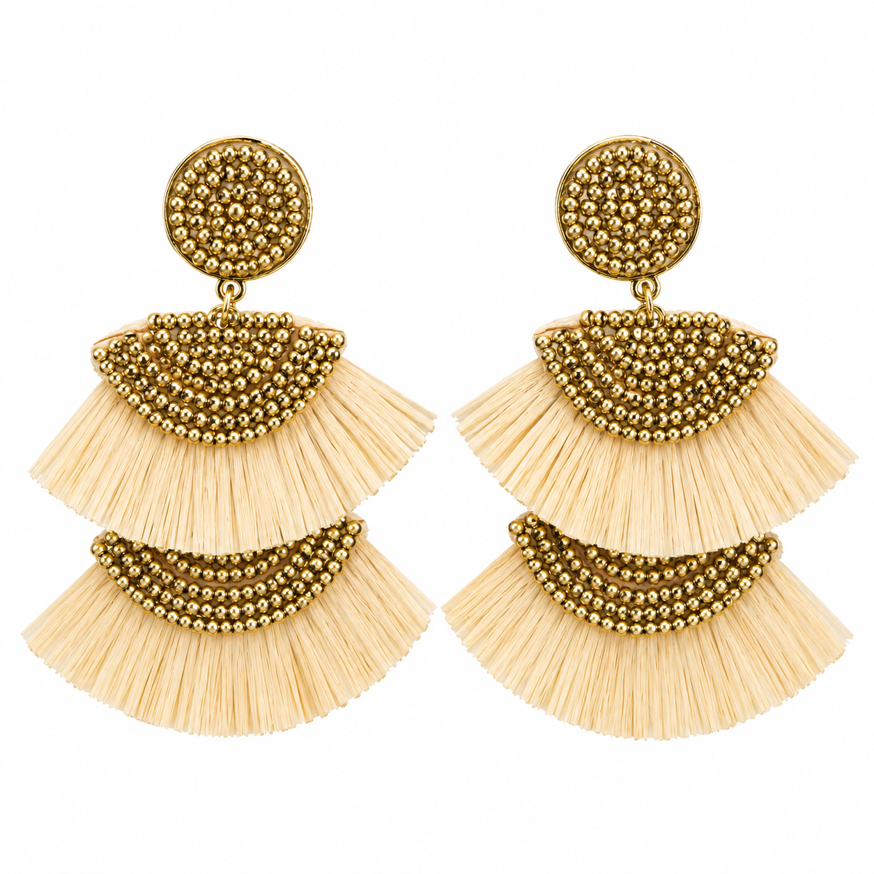 Raffia Beads Tiered Earrings حلق لون بيج وذهبي