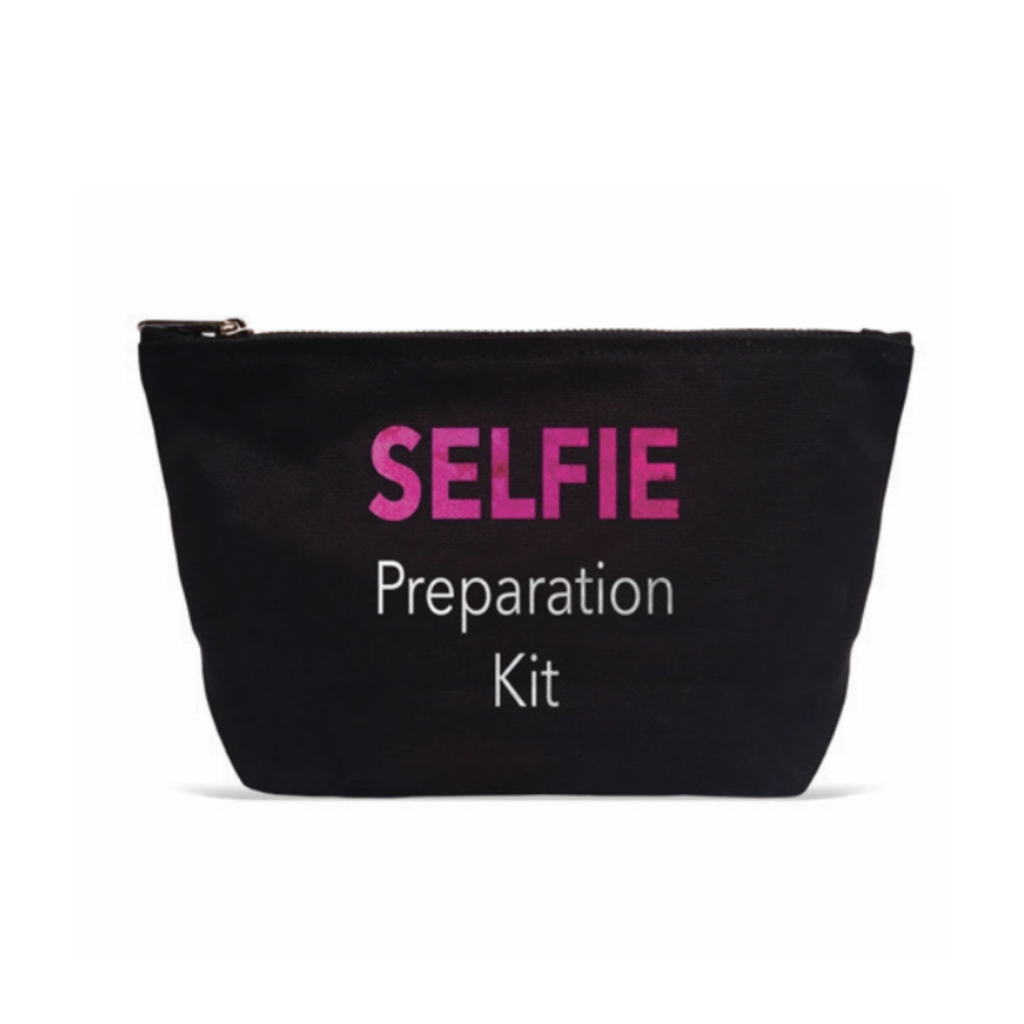 Pouch , Selfie حقيبة لون أسود