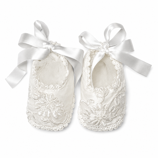 White Lace Bootie حذاء مواليد