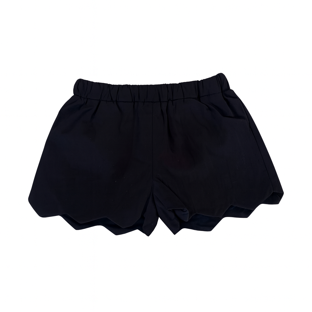 Black Scalloped Short شورت لون أسود