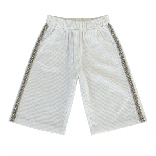 White Embellish Trim Wide Pants بنطلون لون آبيض مع ستراس