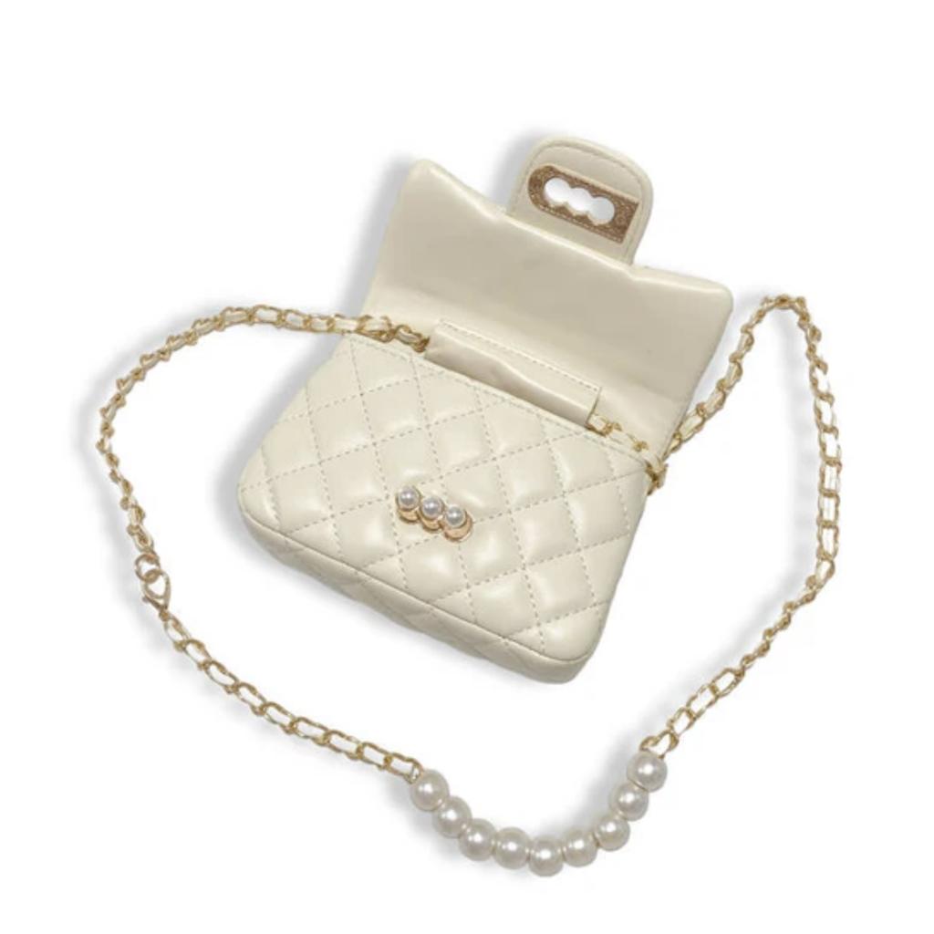 Cream Quilted Leather w/Pearl حقيبة لون أبيض
