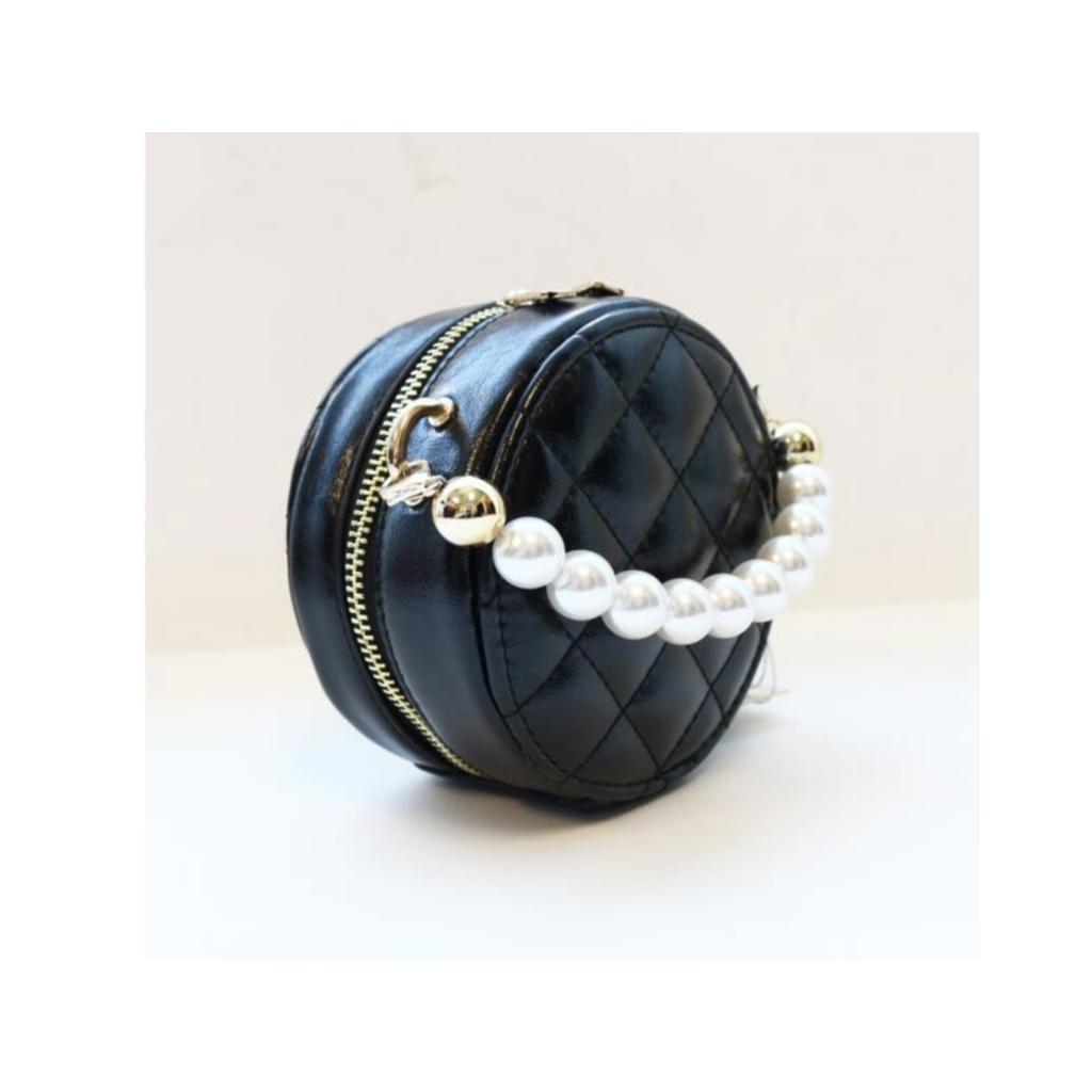 Black Round Pearl Bag حقيبة لون أسود